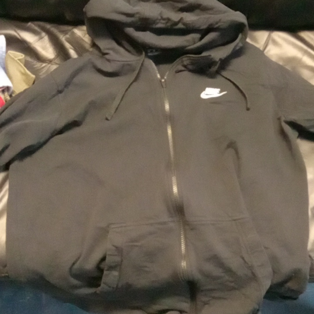 Zip up sweat shirt